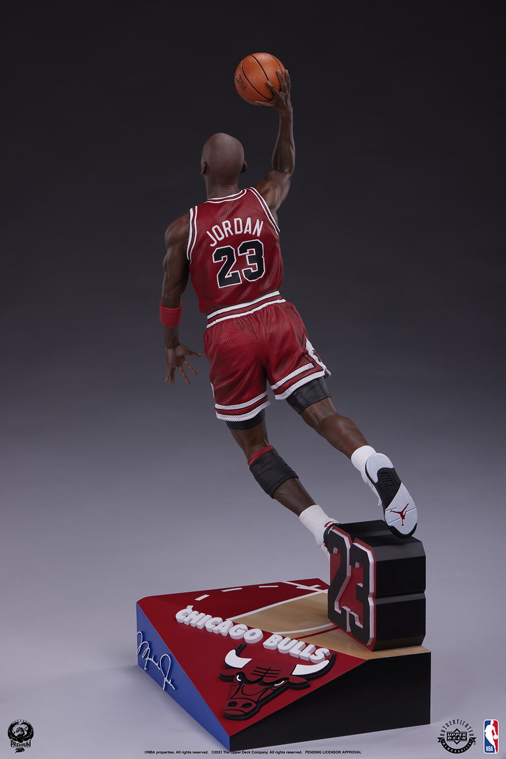 Michael Jordan Quarter Scale Statue By PCS - Image 13
