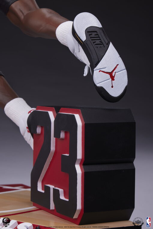 Michael Jordan Quarter Scale Statue By PCS - Image 17