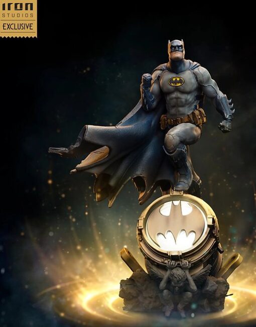 Batman Deluxe - Event Exclusive - DC Comics - Art Scale 1/10 - Iron Studios - Image 9