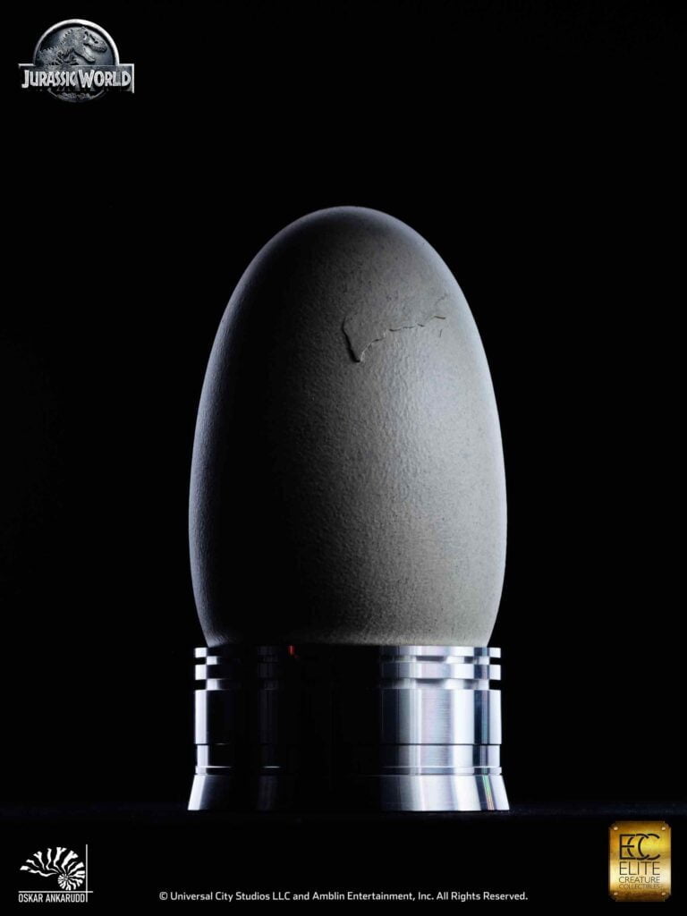 jurassic_park_indominus_rex_hatchling_03