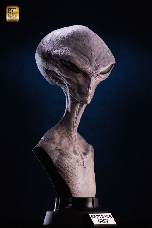 Reptilian Grey Bust By ECC - Image 8