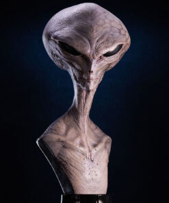 Reptilian Grey Bust By ECC - Image 2