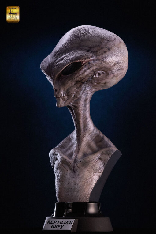 Reptilian Grey Bust By ECC - Image 4