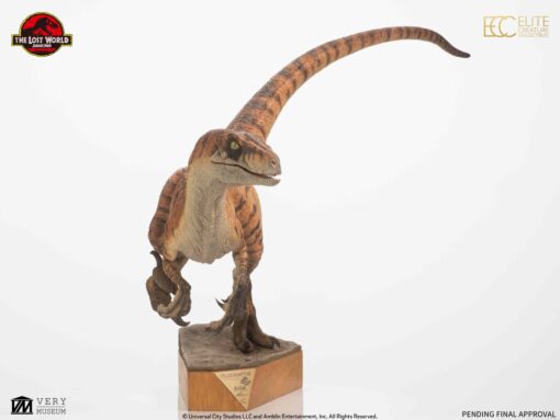 ELITE CREATURE COLLECTIBLE PRESENTS: The Lost World: Jurassic Park Male Velociraptor Maquette