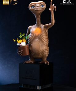 E.T. The Extra-Terrestrial Maquette by ECC