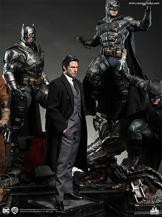 Queen Studios Bruce Wayne (Ben Affleck) 1/4 Statue - Image 7