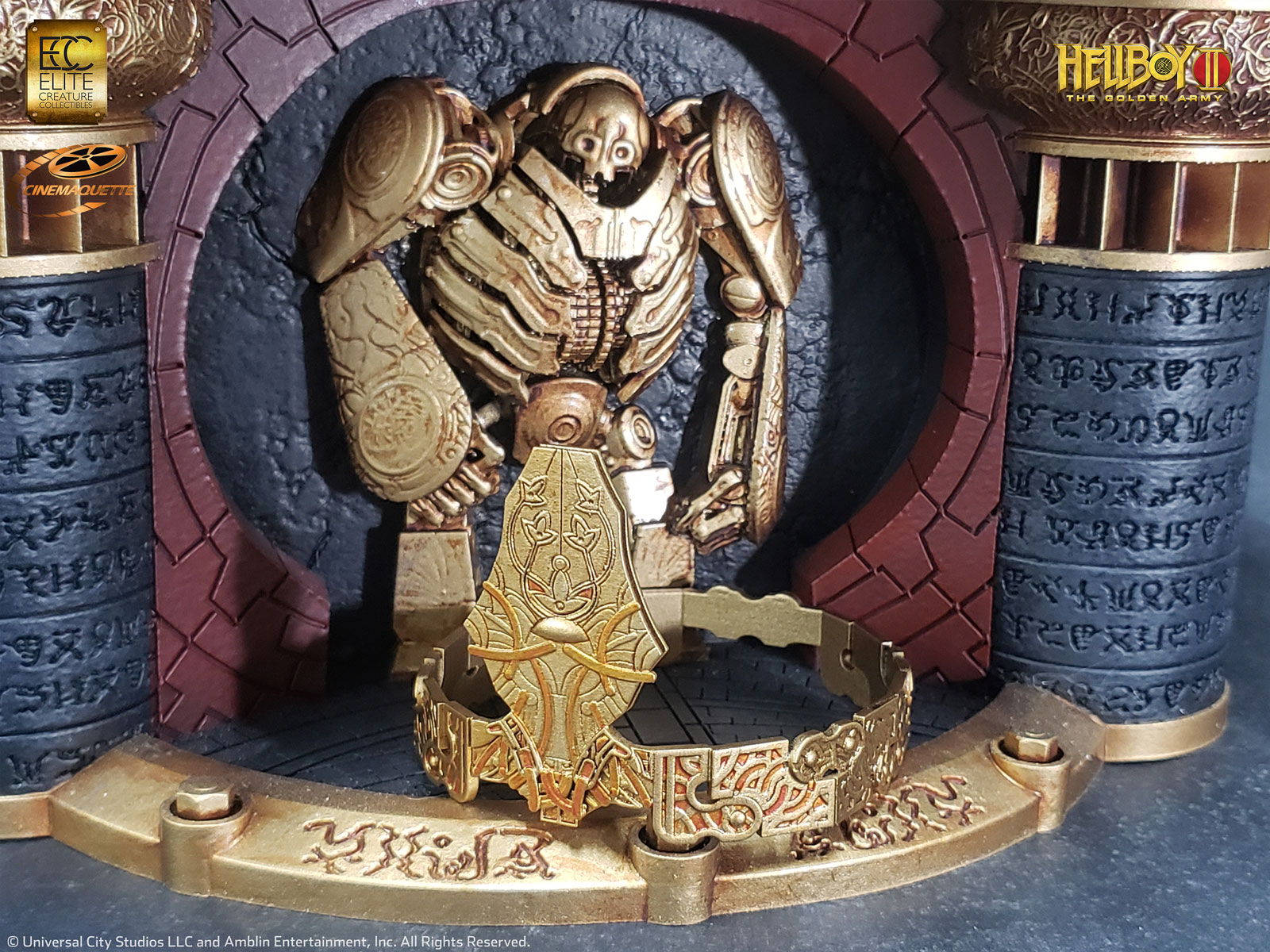 ECC Presents: Hellboy 1/3 Scale Maquette - Image 6