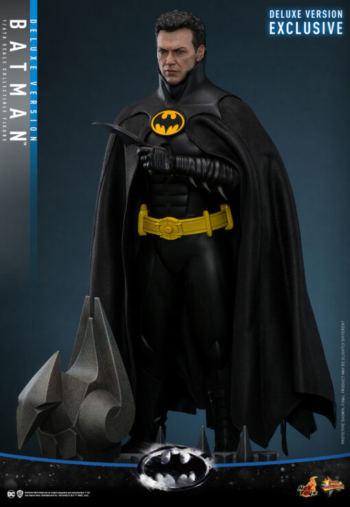 Batman (Deluxe Version) Sixth Scale Figure - Hot Toys - Image 10