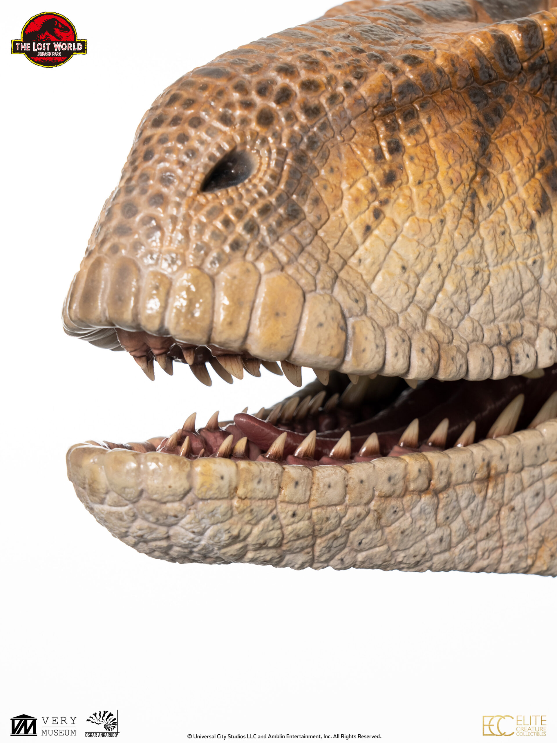 ELITE CREATURE COLLECTIBLE PRESENTS: The Lost World: Jurassic Park Male Velociraptor Life-Size Bust - Image 16