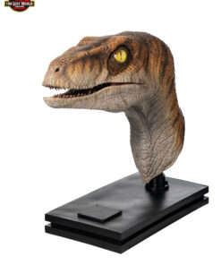 ELITE CREATURE COLLECTIBLE PRESENTS: The Lost World: Jurassic Park Male Velociraptor Life-Size Bust - Image 11