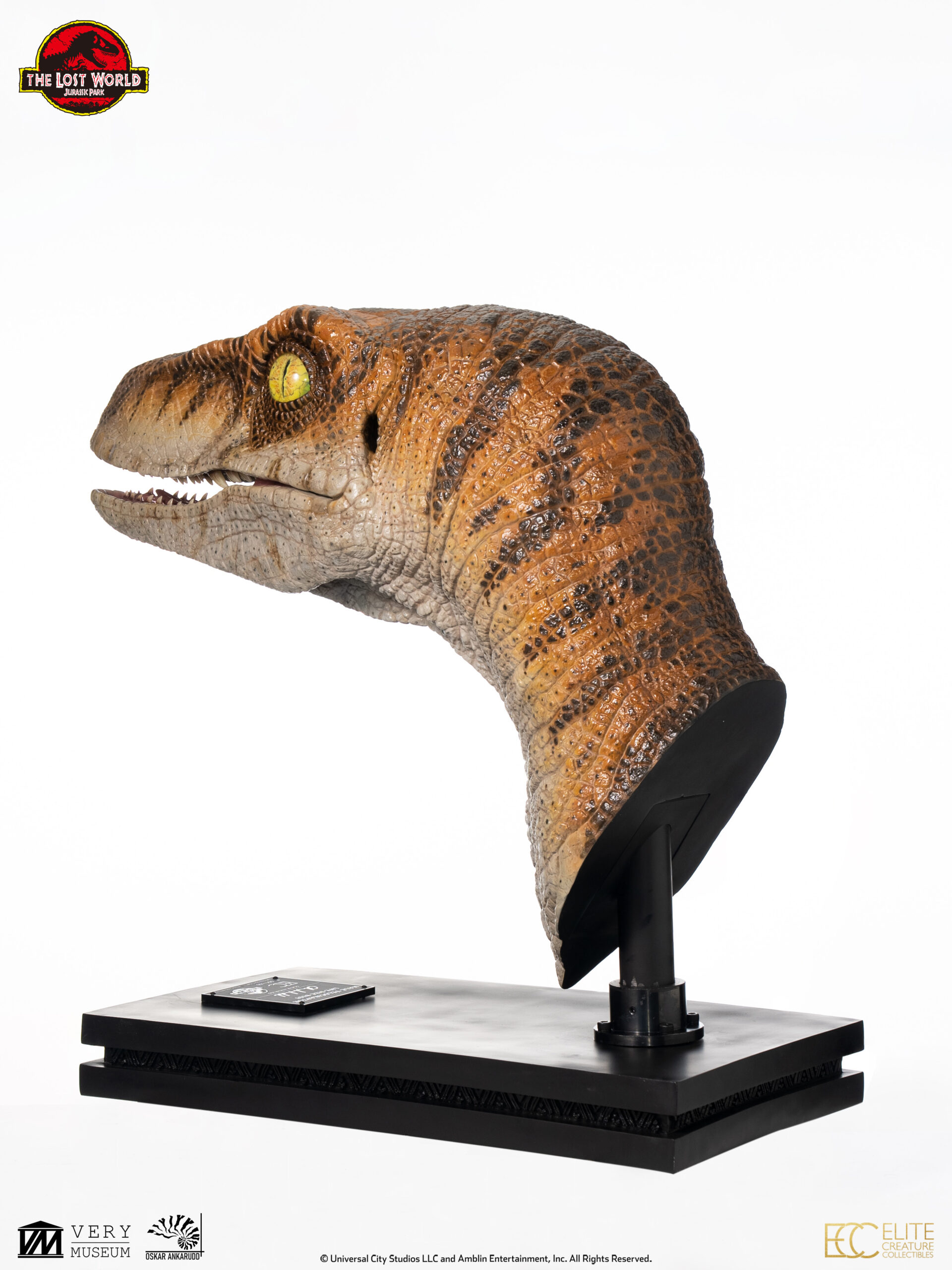 ELITE CREATURE COLLECTIBLE PRESENTS: The Lost World: Jurassic Park Male Velociraptor Life-Size Bust - Image 3