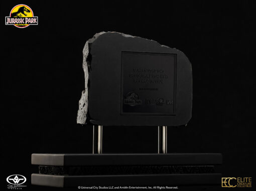 ELITE CREATURE COLLECTIBLES PRESENTS: Jurassic Park Screen-Used Stan Winston Studio Velociraptor Eye Reproduction - Image 10