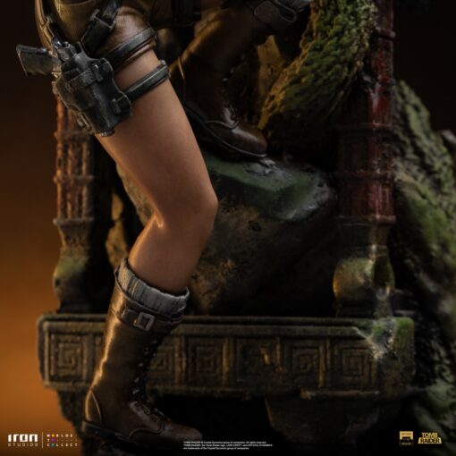 Lara Croft Deluxe 1:10 Scale Statue by Iron Studios - Image 15