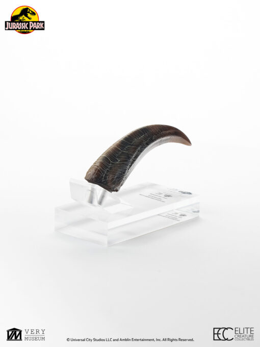 ELITE CREATURE COLLECTIBLES PRESENTS: Jurassic Park Velociraptor Hand Claw Prop Reproduction - Image 9