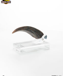 ELITE CREATURE COLLECTIBLES PRESENTS: Jurassic Park Velociraptor Hand Claw Prop Reproduction - Image 7