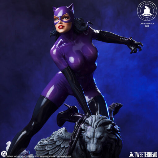 Catwoman (Purple Edition) Quarter Scale Maquette - Tweeterhead - Image 2