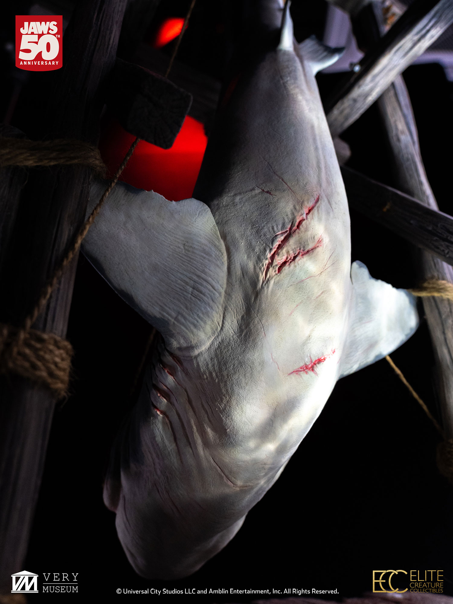 ELITE CREATURE COLLECTIBLES PRESENTS: Jaws 1/12 Scale Maquette - Image 12