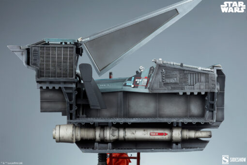 Luke Skywalker™ & X-Wing: Red Five, Standing By Premium Format™ Figure - Sideshow Collectibles - Image 10