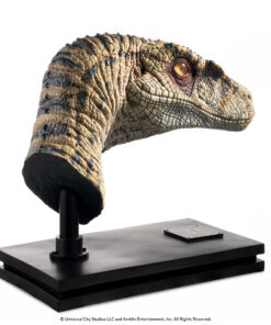 ELITE CREATURE COLLECTIBLES PRESENTS: Jurassic Park III: Female Velociraptor "White Queen" Bust - Image 12