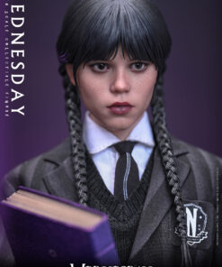 Wednesday Sixth Scale Figure - Hot Toys - Image 5