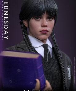 Wednesday Sixth Scale Figure - Hot Toys - Image 4
