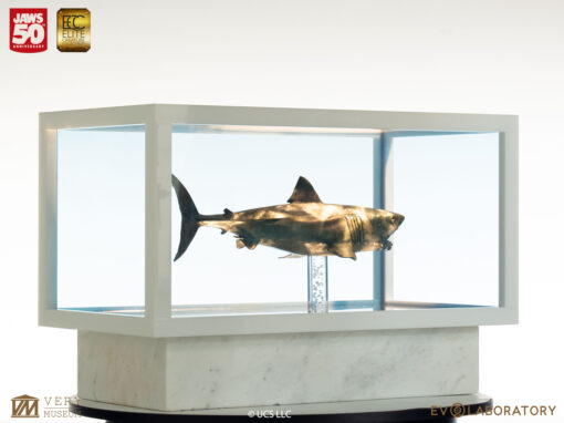 ELITE CREATURE COLLECTIBLES PRESENTS: Jaws Bronze 1/18 Scale Statue - Image 9
