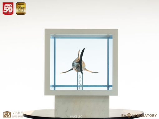 ELITE CREATURE COLLECTIBLES PRESENTS: Jaws Bronze 1/18 Scale Statue - Image 8