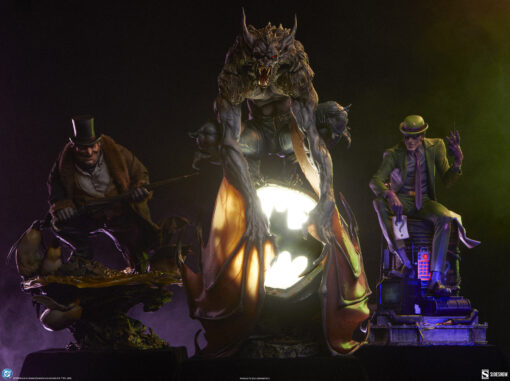 Man-Bat™ Premium Format™ Figure - Sideshow Collectibles - Image 6