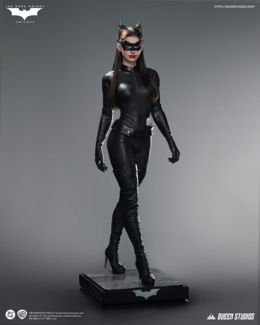TDK Catwoman 1/1 Life-size Statue - Queen Studios - Image 12