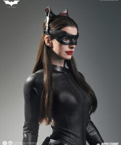 TDK Catwoman 1/1 Life-size Statue - Queen Studios - Image 3