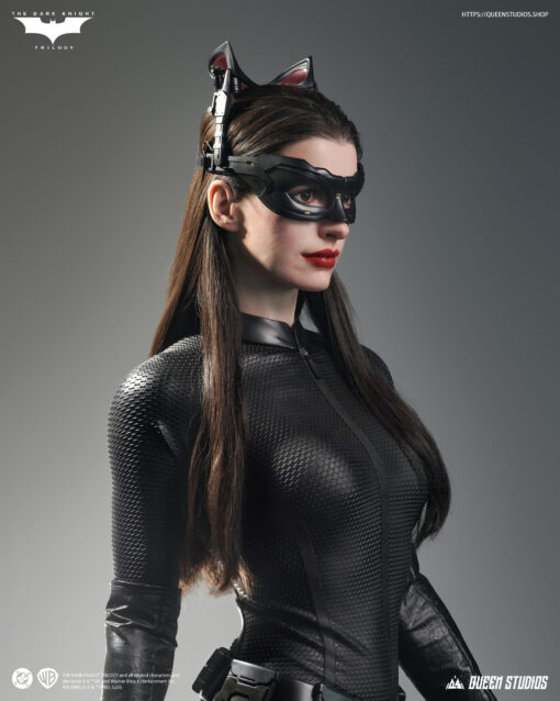 TDK Catwoman 1/1 Life-size Statue - Queen Studios - Image 3