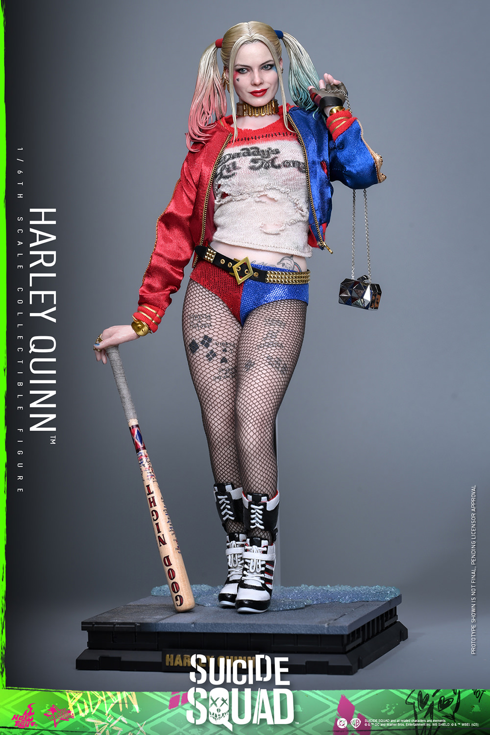 Harley Quinn Sixth Scale Figure - Hot Toys