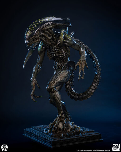GRID ALIEN 1:2 SCALE STATUE - PCS Collectibles - Image 5