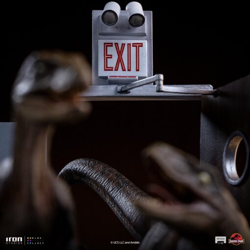 Statue Raptors at the Kitchen’s Door – Jurassic Park – Art Scale 1/10 – Iron Studios - Image 5