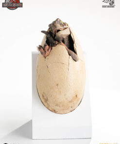 Alternative view of ELITE CREATURE COLLECTIBLES PRESENTS: Jurassic Park III White Queen Egg Hatching
