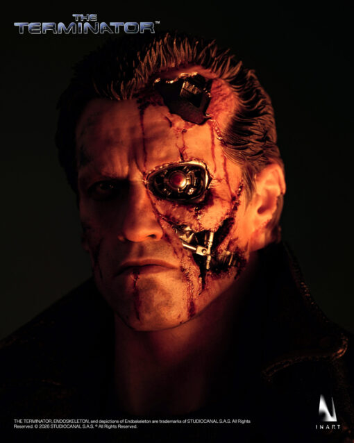 INART – The Terminator  -  T-800 1/6 Collectible Figure - Image 4