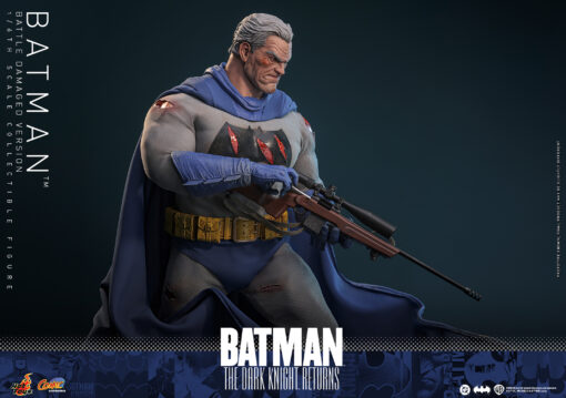 Batman™ (Battle Damaged Version) Sixth Scale Figure - Hot Toys - Image 8