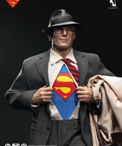 INART – Superman (1978) – Superman 1/6 Collectible Figure Premium Edition - Image 25