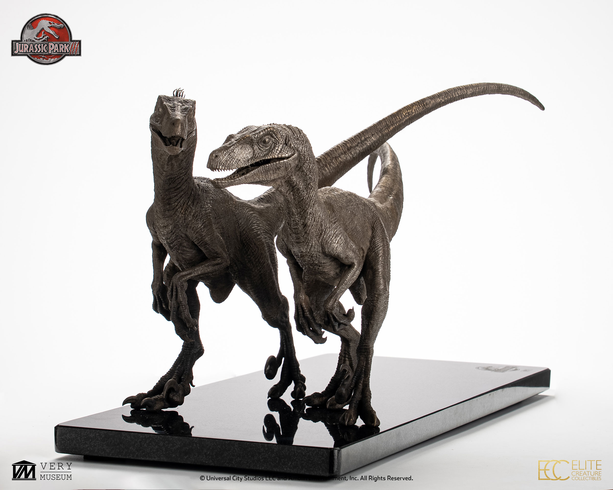 Jurassic Park 3 Pair of Velociraptors – 1/8 Scale Bronze - ECC
