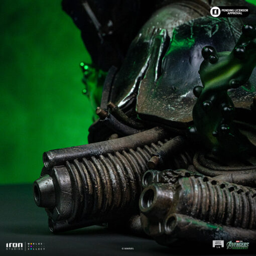 Statue Doctor Doom - Avengers: Doomsday - Legacy Replica 1/4 - Iron Studios - Image 3