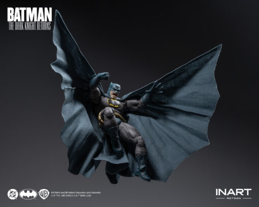 INART Action - Batman: The Dark Knight Returns - Batman (Blue Suit) Action Figure - Image 4