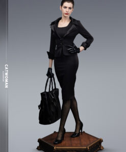 Infinity Studio - The Dark Knight Rises Catwoman 1/2 Silicone Statue - Image 5
